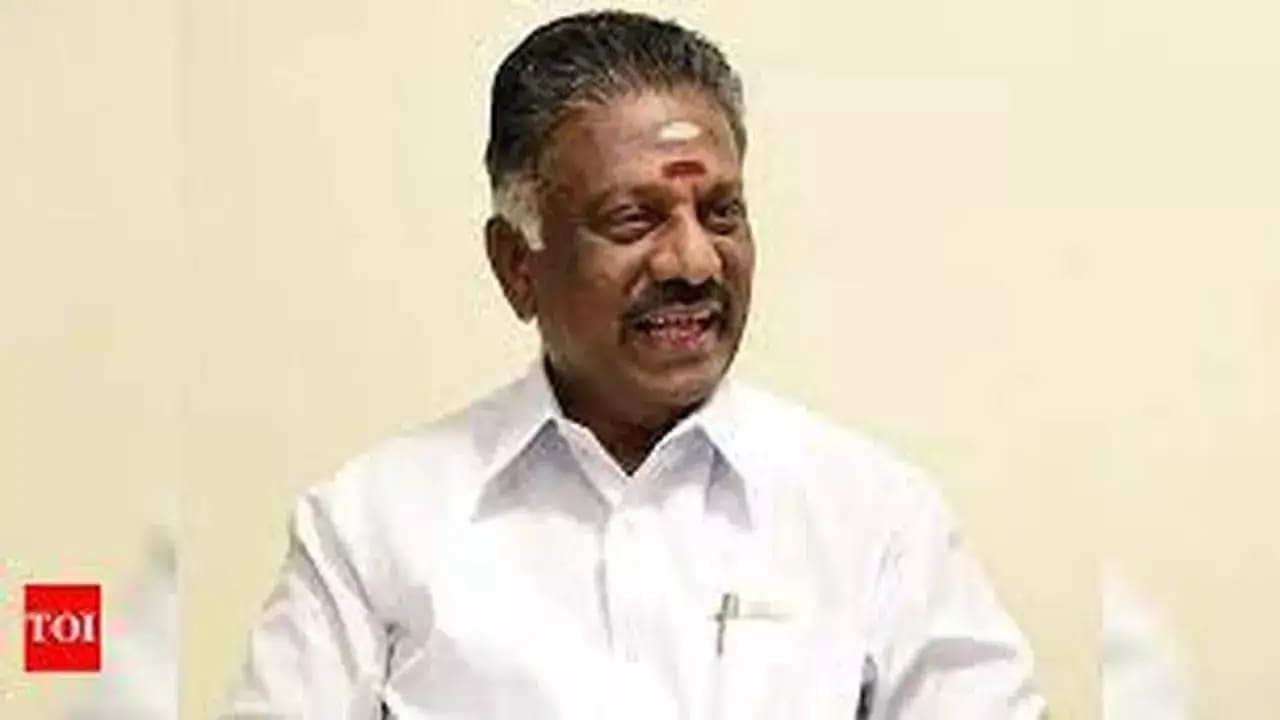 இன்று முக்கிய அறிவிப்பை வெளியிடுகிறார் ஓபிஎஸ் : பரபரக்கும் தமிழக அரசியல் களம்